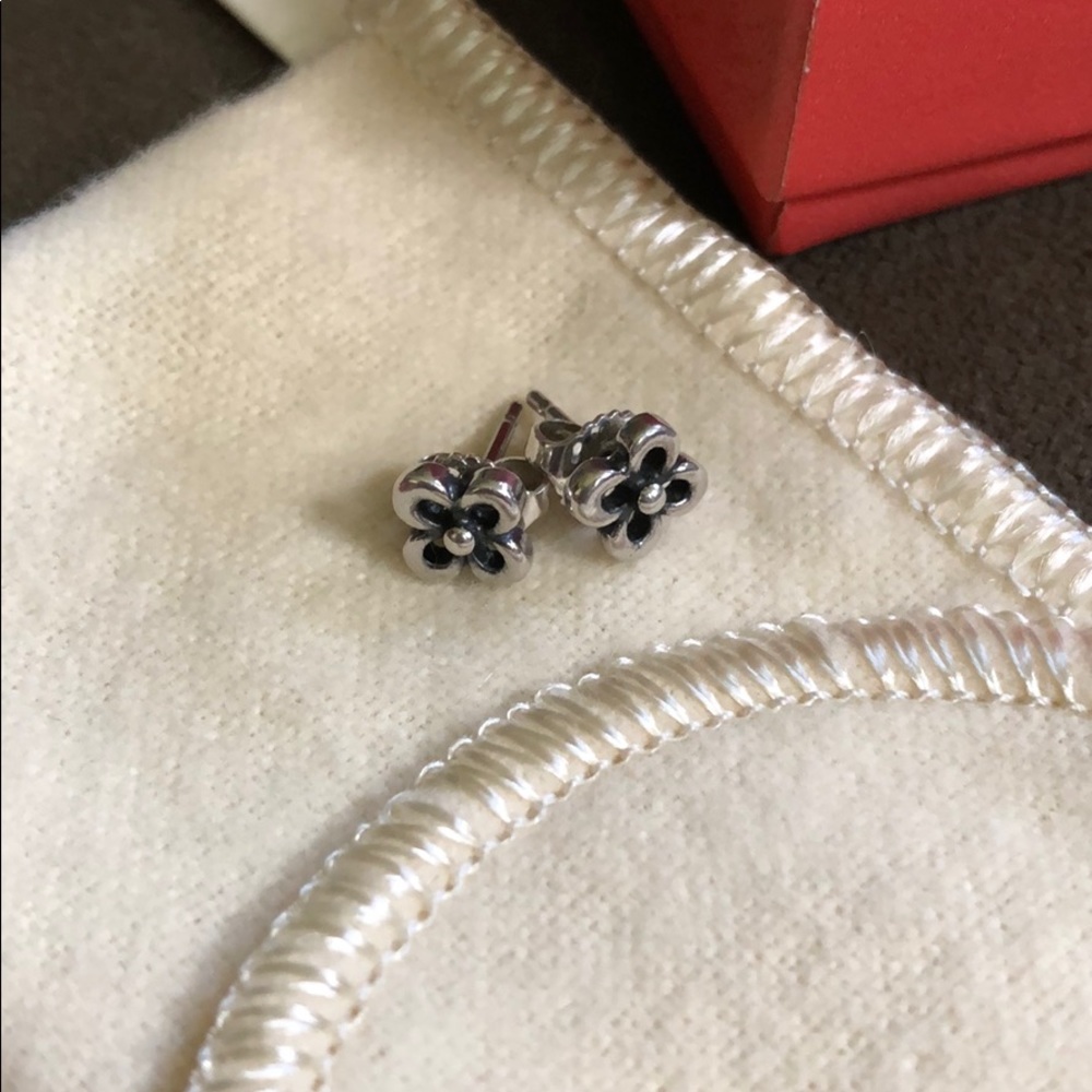 James Avery Blossom Ear Posts